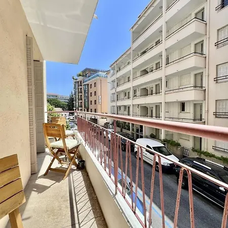 Apartment De Deux A Coucher Pres De La Croisette A